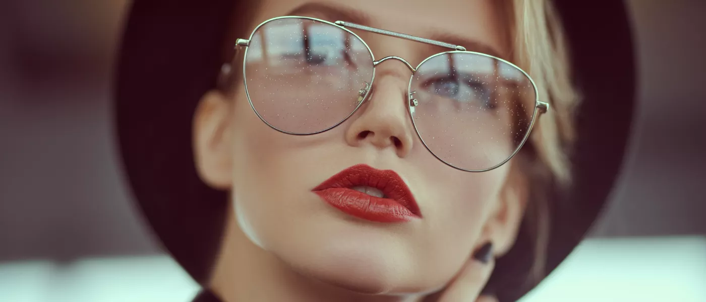 Divatos női szemüvegkeretek, amelyekkel kitűnhet a tömegből