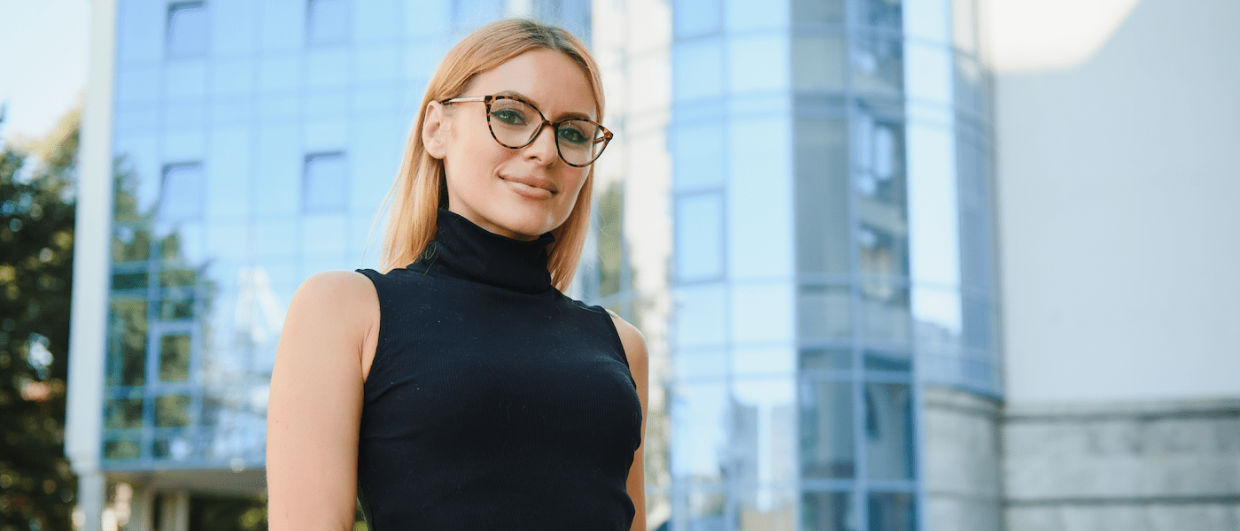 Egyedi szemüveglencse-típusok egyedi igényekre szabva